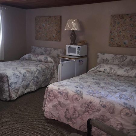 Captain'S Cove Motel Oak Island Bagian luar foto