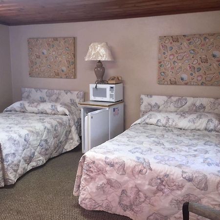 Captain'S Cove Motel Oak Island Bagian luar foto